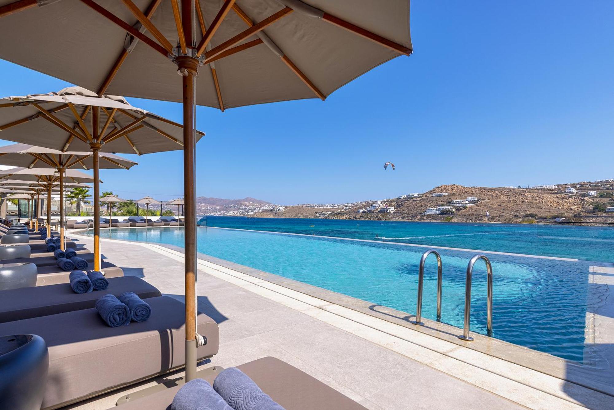 Aeonic Suites And Spa Mykonos Town Eksteriør bilde